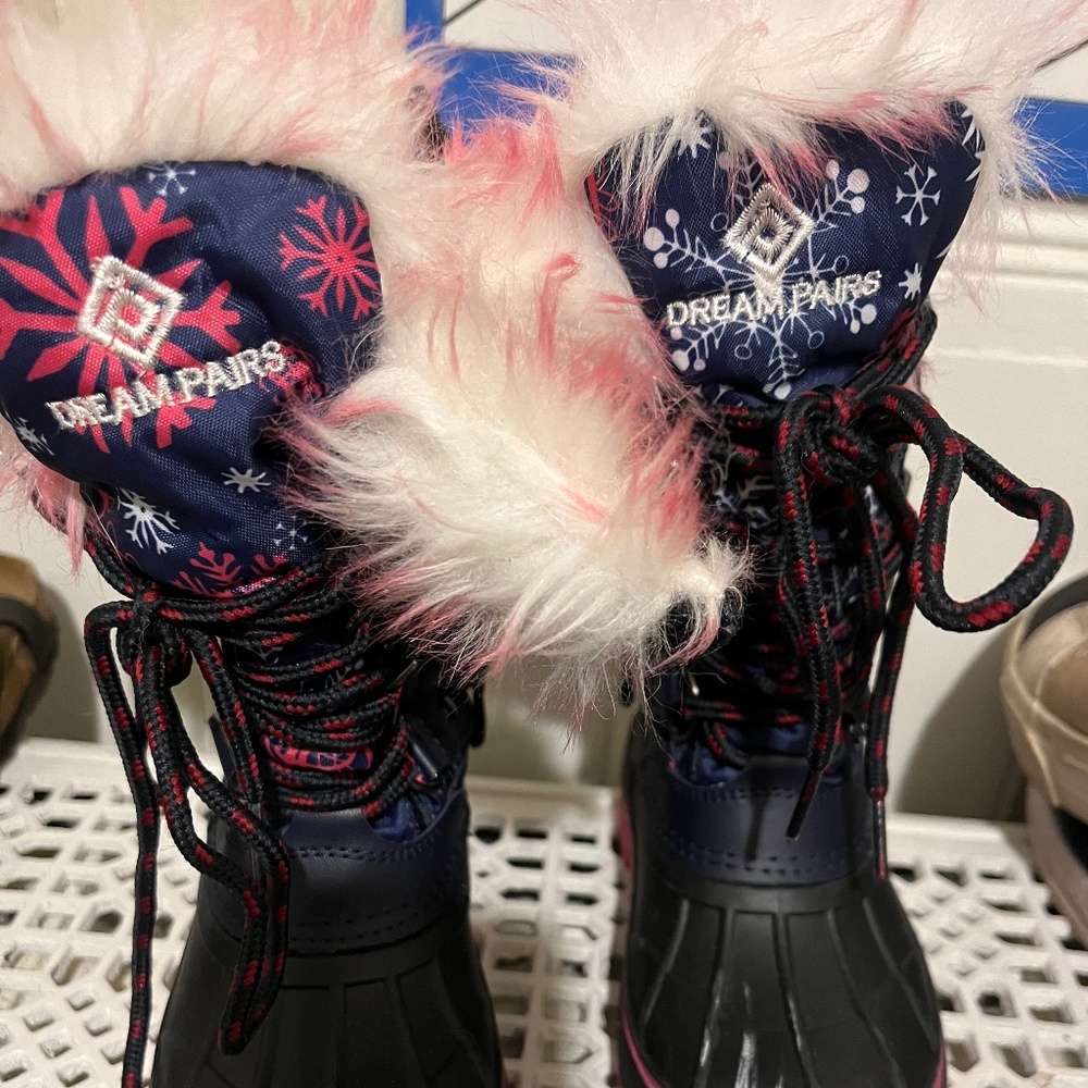 Toddler girl zip up snow boots
